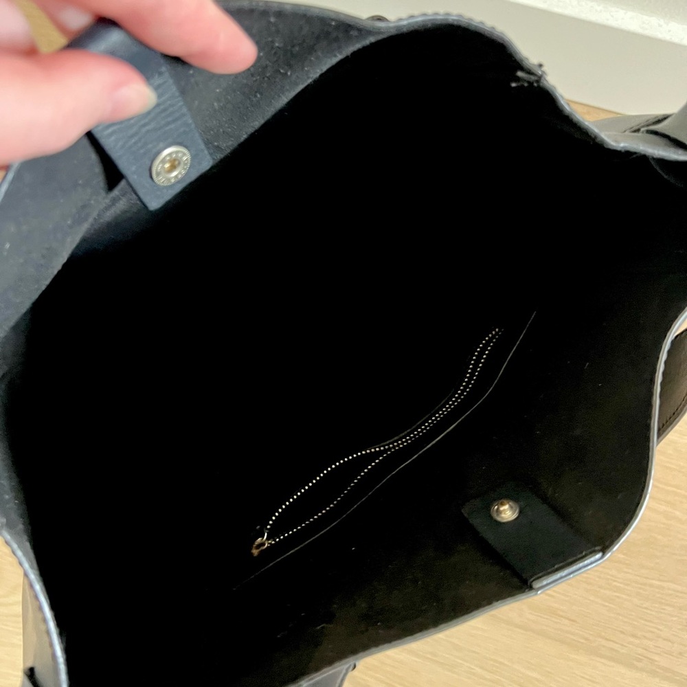 Everlane Black Tote Bag - Picture 16 of 16